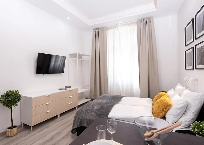Charming At Downtown Appartement Budapest